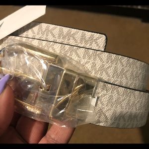 Micheal Kors Signature Belt